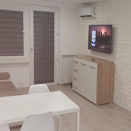 Dobra Nocka Apartment Oswiecim Exterior photo